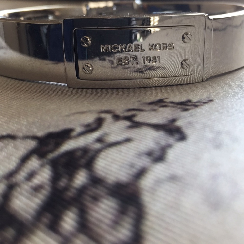 Women’s Michael Kors silver bracelet
